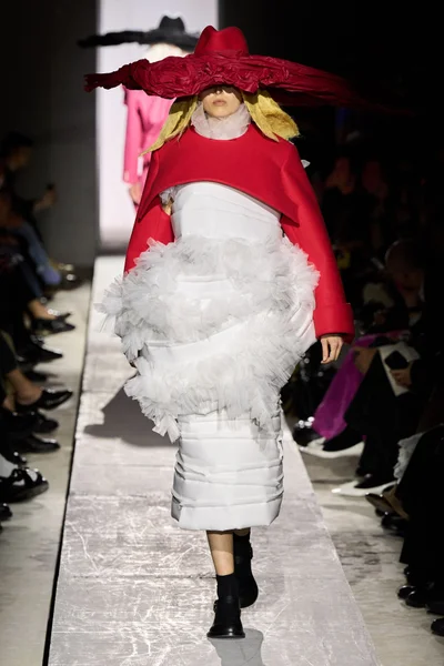 Look 14